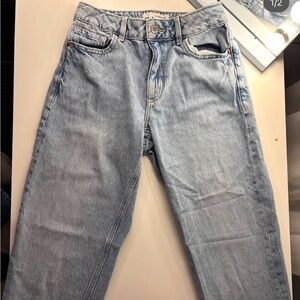 Dynamite Light Wash Straight Leg Jeans